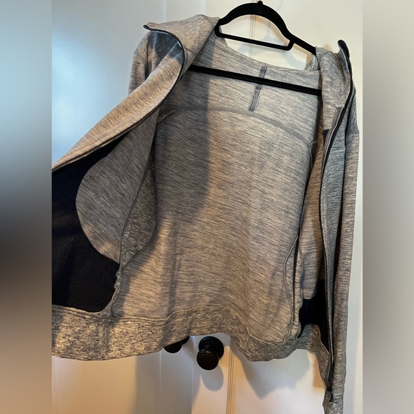 Lululemon Hooded Zip Up - Picture 5 of 7